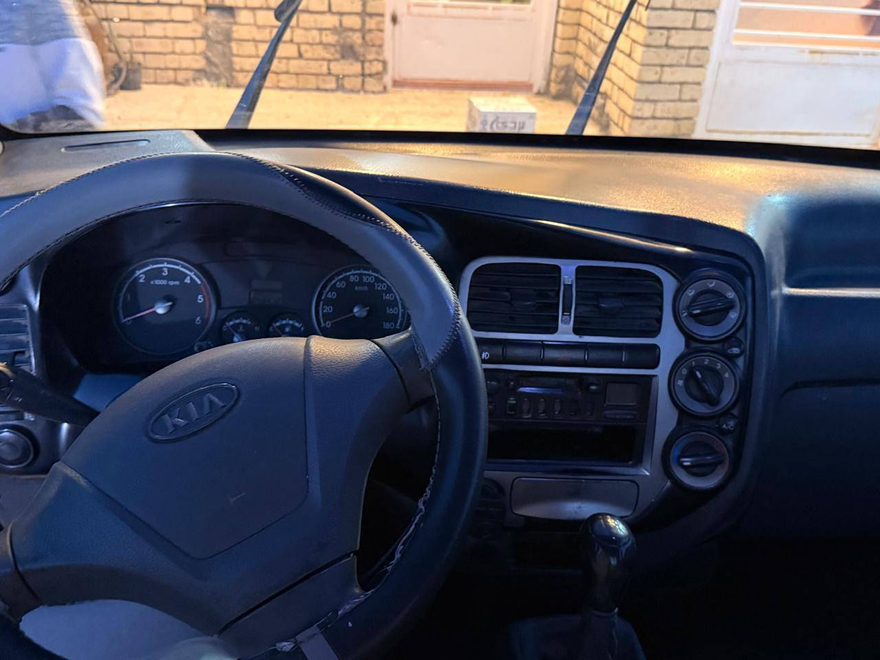 كيا موديل 2007 سنويه جديده محرك وكير نضيف
غرامات مسدده  رقم مميز سعر ٩٠ وبيهامجال ***********
