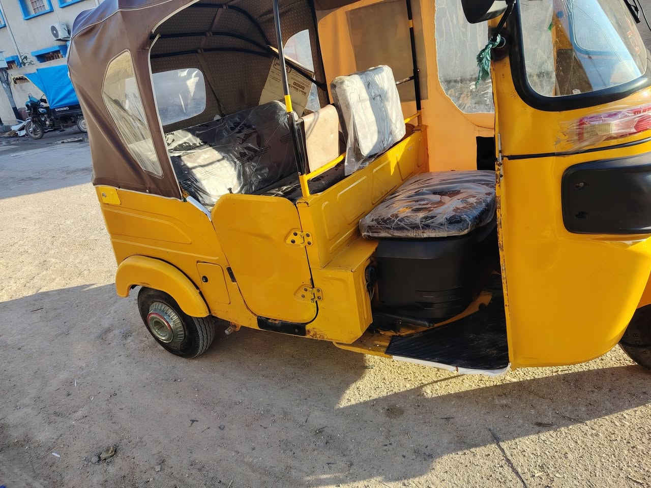 2021شهر11 كشر كفاله كص خياس فقط رقم ذي قار لوحات نگليزي مداور ثاني يوم ***********
ماعدك رصيد رمش واني خابرك
مكلف بنشر🫡
