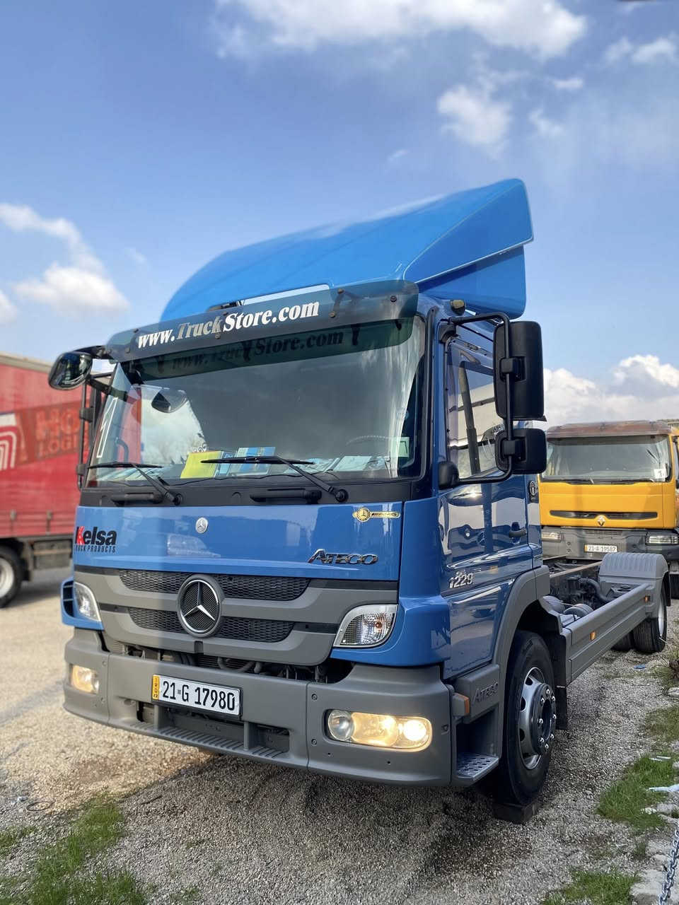 👇ماشاء اللّه💙
سياره جديد📦.
اتيكو حواجب.ثمانيه برغي
سته سلندر .موديل (2012)
شانصي طول ٧.٢٠.
سنه ويه جديد.
تبريد. تعديدسرعه.جام كهربا.هاڤ.كوشن هيتر.
مجموعه اكتروز.جوبليس خالفي.حجم(1229)
تاقم تيار جديد.
سياره مكفول كفاله .
مكينه محرك اكسل كيرٍ بشرت.
بدون صبوغ.
📍مكان .سليماني .معرض بابل✅
📞0770 143 7078
📞***********
