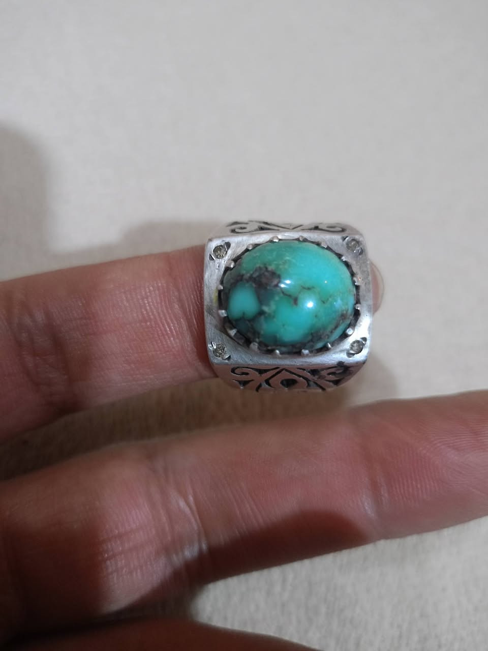 فيروزي قديم فضه ثقيل مكاني بصره الي يحبه يستفسر اكثر يتفضل خاص


**إذا كنت صاحب هذا الإعلان وتريد حذفه لأي سبب، رجاءا أرسل رسالة إلى الدعم الفني**