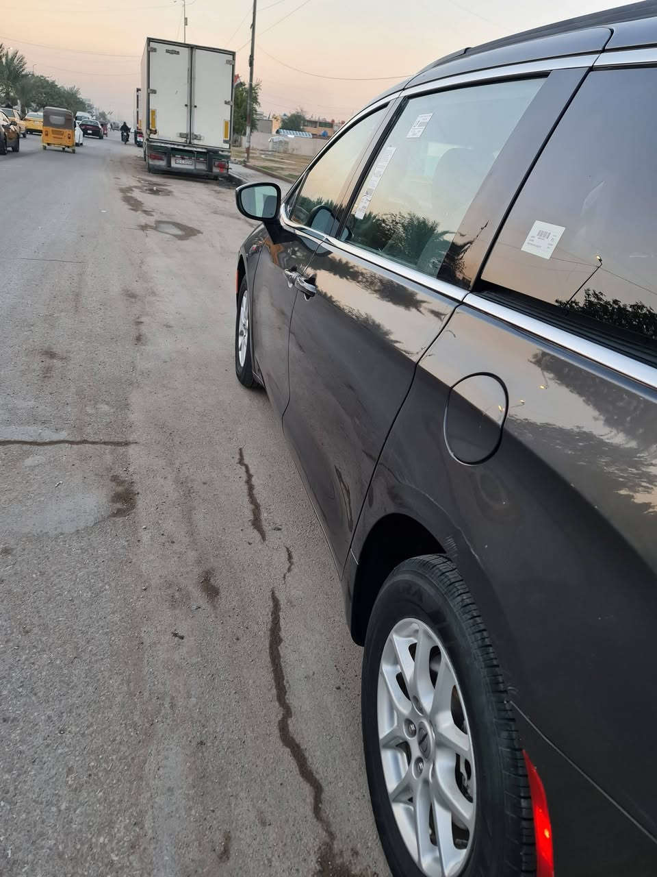 سلام عليكم
سلام عليكم كرايسلر فيوجر  7 راكب موديل 2021 رقم اربيل ب اسمي 
محرك 3600 سته سلندر 
تحكم استيرين 
كشنات جلد 
كامرا دوران مع الاستيرين 
5 ابواب بصمه الابواب الجانبيه كهرباء 
جنطه بصمه شفط
كير ماوس + هند بريك بصمه 
تبريد 3 قطع 
ماشيه 150 الف 
حادثها ب امريكا باب سرقه ومرجع ابلادي و بنيد مبدل بدون دواخل 
وجزء من الصندوق صبغ فقط 
 السعر 187 $ وبيها مجال للشرايه 
المكان بغداد 

***********
