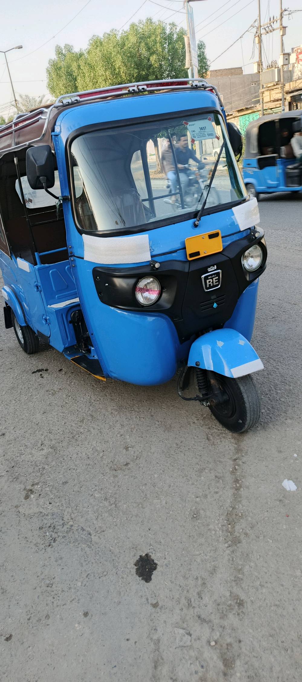 تكتك 22 شهر 9 مرقم كربلاء تحويل ثاني يوم بأسمي
بيها ضربة فوك الجاملغ الايسر ومعدلة ع حار يعني معجون وصبغ ما مبينة التكتك خير من الله ربع مذب عليها گبل للشارع
  مكاني كربلاء حي النضال التكتك نصبة حلوه وشوفت عينك واحلا من الصور ما تعجبك الله يسهلك بغيرها
***********