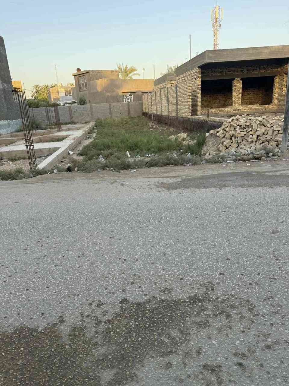 السلام عليكم
رمضان كريم  تقبل الله طاعاتكم وغفر الله ذنوبكم
يالله 
يعلن مكتب الوسام الذهبي
عن وجود قطعه للبيع مساحته 150م

 طابو زراعي سند حديث 25
قطعه مميزه جداا 
متوفره كافه خدمات ماء كهرباء تبليط عرض الشارع 10م 
العنوان حله بابل زوير الغربي 

 مقابل مكتب الوسام الذهبي عل الشارع الرئسي 
  
تبعد عن الكورنيش 100م 

تفاصيل اكثر مراجعه المكتب أو الإتصال على الارقام الموجوده في المنشور 
***********
***********

                          ماء  كهرباء تبليط عرض الشارع 10 م 
                         
                          تقسيم مارينا مقابل مكتب الوسام
