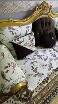 طقم كنب • ١٠ نفرات • قنفاتين