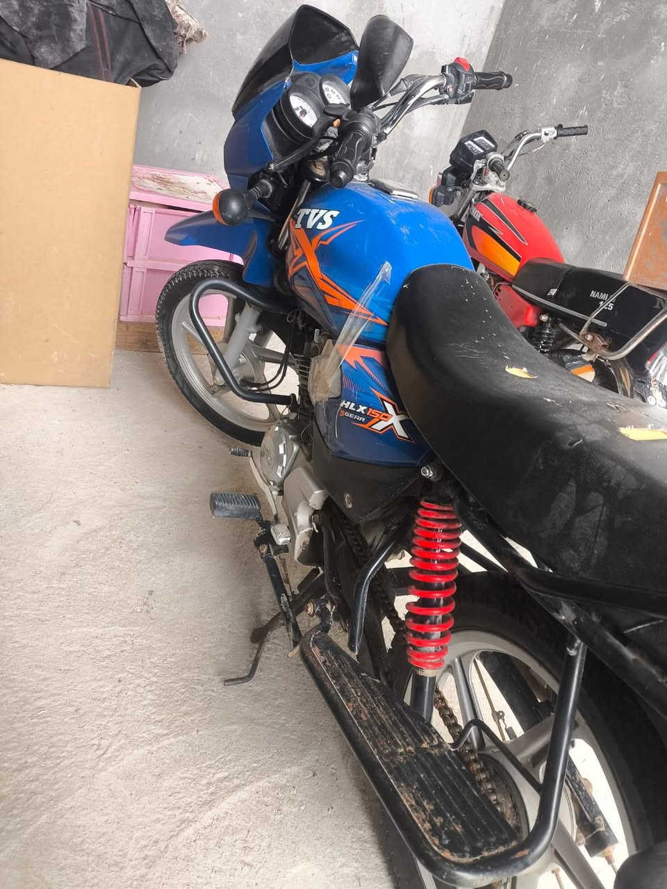 السلام عليكم شباب موديل 21 السعر 900قفل  ***********
اتواصل ويه صاحب الدراجه هاذ رقمه ☝️☝️
لا تراسل مكلف بل نشر بس
