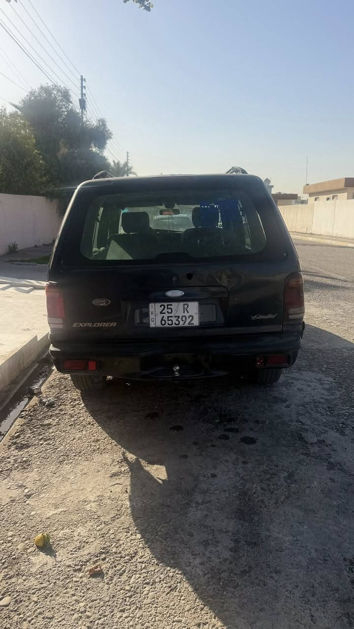 سلام عليكم ورحمة الله فورد اكسبلور محرك جديد شرط كله بلادي موديل 99سنويه بأسمي شرط التحويل رقم انكليزي كوبون بنزين رايدها @@53مكاني كركوك وبيها مجال رقم ***********
