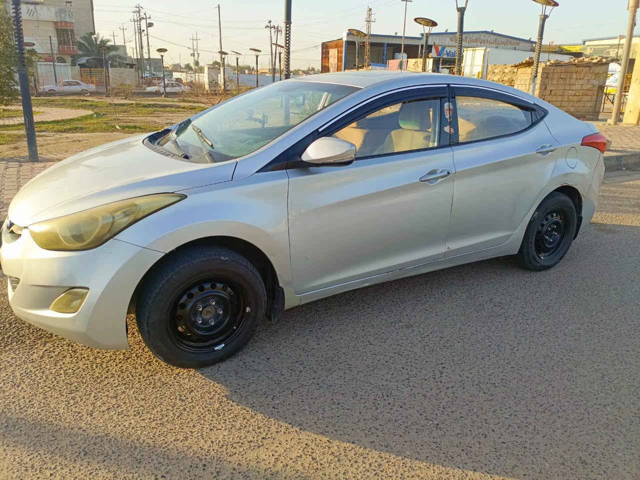 سلام عليكم النترا موديل 2012 خليجي مكفوله من ضربه محرك 1600 دوش تبريد تخم تاير حداديه جديده سنويه 2028 سياره جاهزه سعرها 89 وبيه مجال بسيط *********** البصرة, العراق
