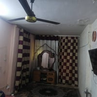 شقه للبيع او المراوس في مجمع الزهراء ارضي غرفتين وصاله ومطبخ حار وبارد...