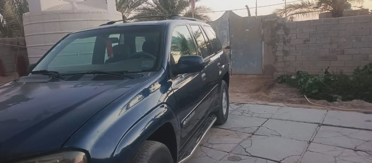 السلام عليكم سياره بلايزر موديل 2002 
سياره جاهزه مابيهه اي نقص المالك موجود مداور ثاني يوم ارقام جدد انكليزي سياره ستيراد مكان المثنى السعر 75 وبيهه مجال ‏رقم الهاتف ‪***********‬‏
