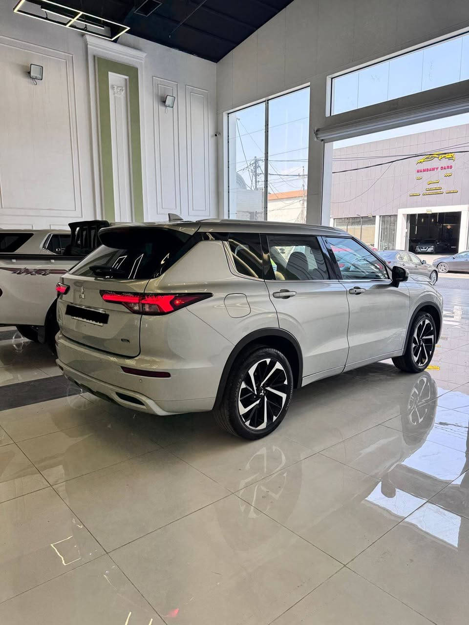 💥Mitsubishi Outlander💥
🔺️مۆدیل : 2022 ✔️

🔺️بۆیاغ : یەک چاملغ ، بێ ناوگرتن ✔️

🔺️ئێڕباگ : نەتەقیە✔️

🔺️مواسەفات : SEL SPECIAL EDITION  فوول مواسەفات ✔️

🔺️نرخ : 213$ 💵

🔺️ژمارەی تەلەفۆن : 
***********
