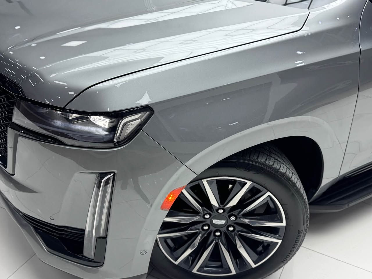 السلام عليكم

للبيع :  كاديلاك  /  2023  /  اسكاليد

المواصفات: 🔥SPORT PLATINUM🔥

الضرر : جاملخ امامي صبغ بدون دواخل بدون ايرباك

السيارة رقم اربيل تحويل وكاله بشرط

السعر : 69,500$

للاستفسار : ***********

عنوان السياره : أربيل شارع 100 معرض فجر الخليج أربيل, العراق
