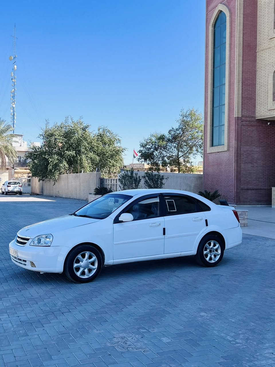 السلام عليكم
اوبترا موديل 2010 

رقم شمالي دولي أربيل 

شرط التحويل

(السياره صبغ 3 قطع)

الباقي مكفول 

محرك شرط

كير شرط  

صدر امامي شاده جديد 

صدر خلفي شارده جديد  

داخل لونين 

حساسات خلفيه

كهربائيات كلها شغاله 

سنتر لك 

ويل شركه بلاد 

دوشمه جديده 

داخل لونين

داخلها جديد 

السياره داخل وخارج فول نضافه 

ترايها صفرر وأحله من الصور 

مكانها صلاح الدين تكريت 

(السعر 73) بيها مجال 
0772 741 4336
