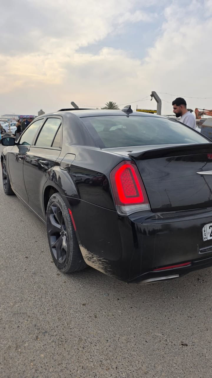 السلام عليكم
اوباما s 300 فول الفول 
الموديل 2018 
مكفوله بدون ضرر كلين تايتل 
رقم اربيل بسمي سنويه جديدة 
ماشيه 92 الف 
مكاني الديوانيه 
المواصفات
حساسات خلفيه 
تدفئه تبريد كشنات اماميه 
تدفئه كشنات خلفيه 
خزن ميموري سيد 
ستيرن كهرباء وتدفئه 
بانوراما 
وبعد بيهه هواي مواصفات اعلى شي ب s
السياره  شركه اصلي وشرط الفحص 
السعر :268 ورقه وبي مجال بسيط جداً 

للاستفسار اتصل ***********
