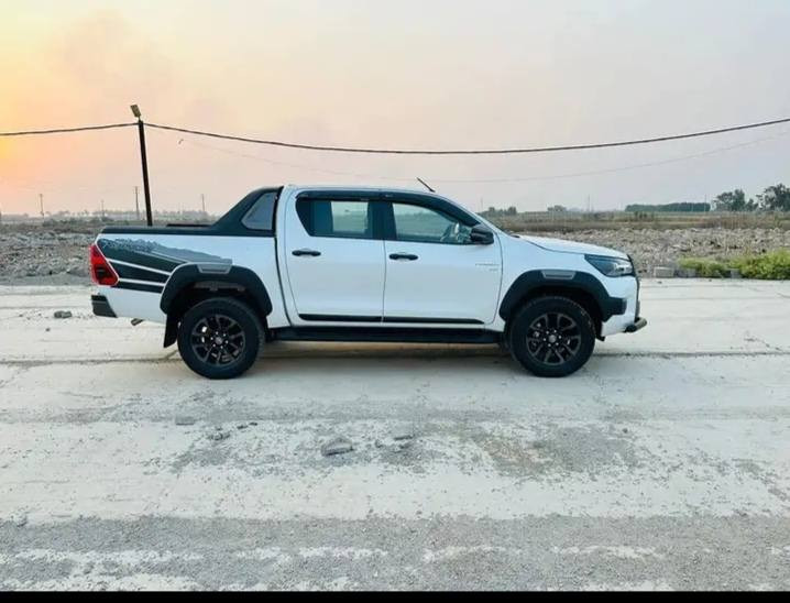 للبيع تيوتا هايلوكس سته سلندر ادفنجر فول 2024 مواصفات تبريد امامي وخلفي ومثبت سرعه شاحنة الاسلكي 4كامرات رقم اربيل تريد وكاله تريد تحويل ماشيه 70الف 
ولا ستفسار اكثر انتصل
***********
