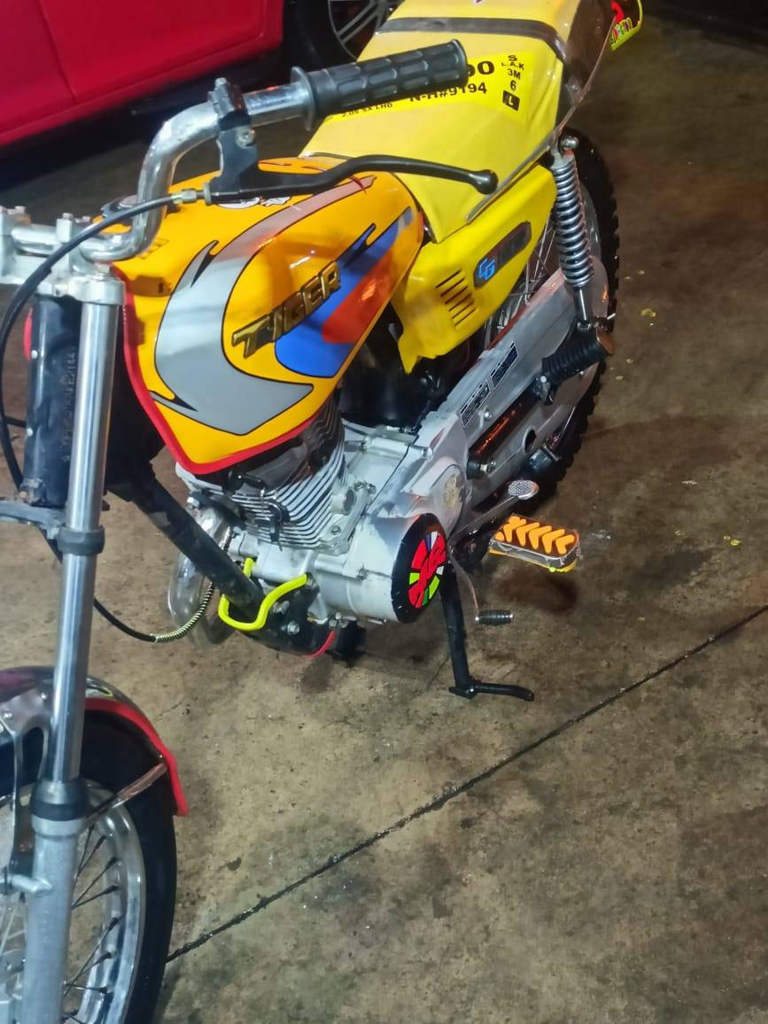 تايكر ٢٠١٩ محرك مفتوح مبدل بستن شرط المحرك أخرس شلعه ومعدل السعر ٣٠٠ الف العنوان حي البكر بعد جامع البديع رقم تلفون *********** بيه واتساب
