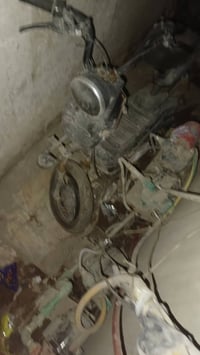 دراجه شحن حجم 14 كوم حديد تجي تحمل وتروح سعرها 50 وبيها مجال وشاحنتها ...