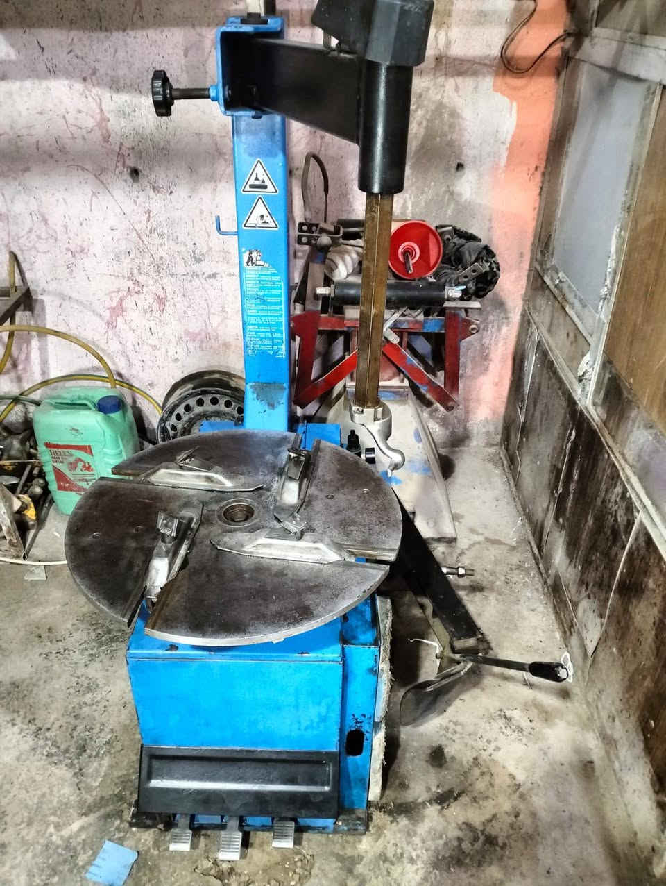 السلام عليكم ورحمه الله وبركاته خالعة للبيع حجم 22 السعر 550الف وبيه مجال متواجد واتساب *********** النجف, العراق
