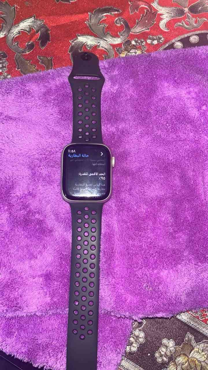 سلام عليكم ساعه ابل جيل 8حجم45لون سلفر بطاريه 95 مع جميع ملحقاته بغداد مدينه الصدر *********** السعر 290بيه مجال الطيبين
