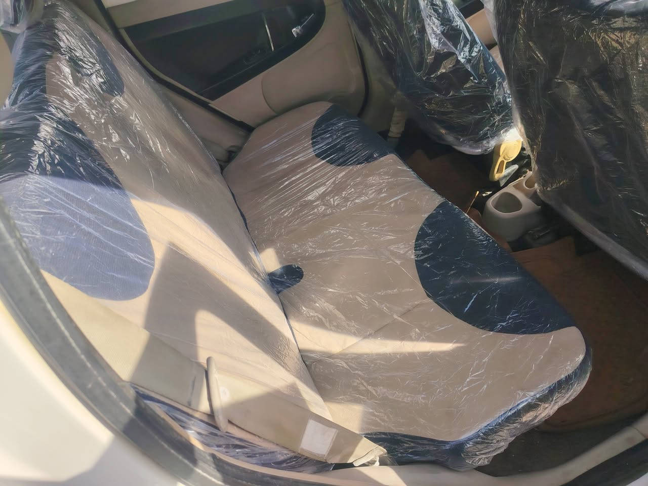 سلام عليكم جيلي بانده موديل ١٣ كير اوتماتيك ومكينه حداديه نضيفات رقم بابل تحويل مباشر سعره ٤٤ وبيه مجال اي استفسار ***********
