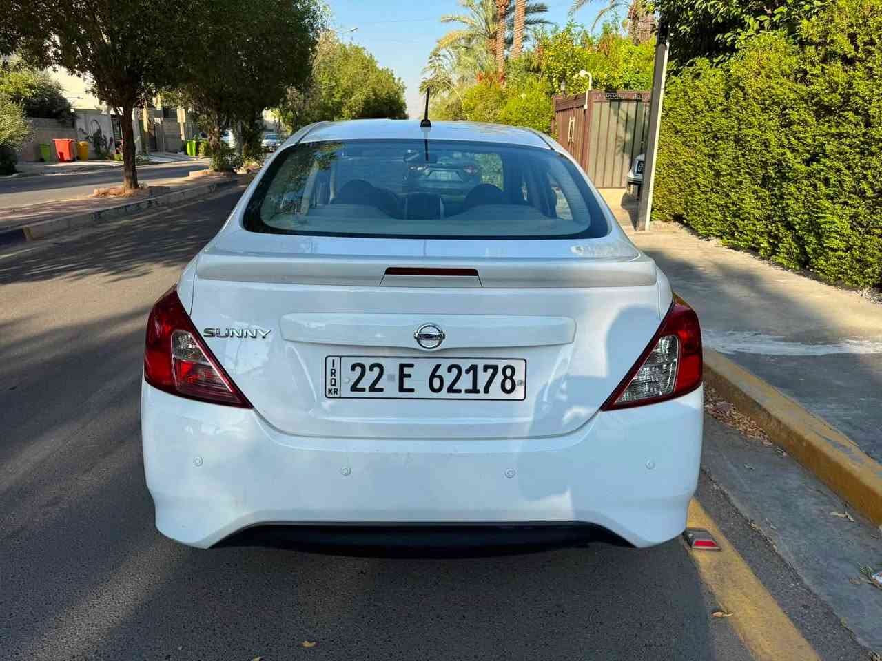 السلام عليكم..
نيسان صني 🚘 2020 رقم اربيل الدولي 
هندي البليته الزركه المرغوب 
ماشية 166 الف km 
السعر 98 ورقه وبيها مجال للجادين بالشراء

السيارة مكفوله من الصبغ والضربه فقط كم بارد تقريبا 3 اماكن بارد 
مواصفات..
محرك 1500 .حساس خلفي..سبايدر..دبل ايرباك....كشن جك..تحكم ستيرن جهتين.. والمري كهرباء..يدات نيكل..بلوجكتر أصلي..ويل اسود حجم 15..تجاوي متحركة..داخل بيجي..مانع انزلاق..( سنويه بسمي الوكالة او التحويل ثاني يوم ) عنواني بغداد حي العدل  ☎️ ***********
