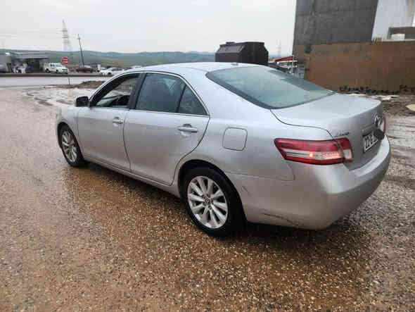 كامري وارد امريكي موديل 2010كلين بدون حادث وبدون صبخ 182 الف كيلومتر ماشيه رقم اربيل سياره ب اسمي محرك شويه بي دوخان فقط باقي مكفوله سعر 105ورقه للبيع ***********تحويل وكاله ب شرط اكر
