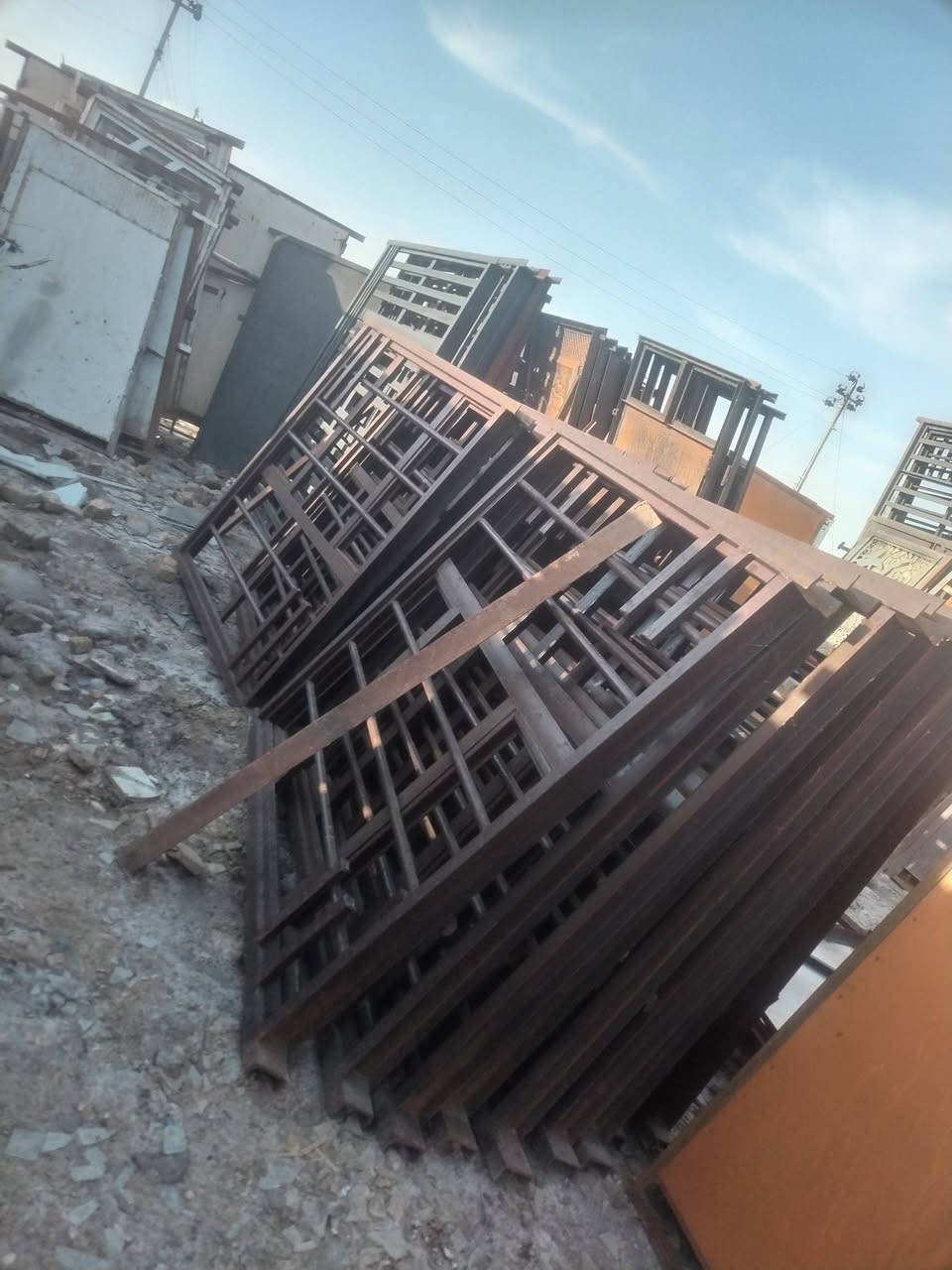 سكله مهدي الشويلي
كلشي متوفر جديد باله
العنوان الرفاعي قرب بانزين خانه سمى الفرات
الاتصال إستفسار ***********
