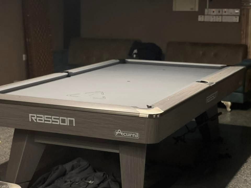 تم بعون لله وصول بليارد جديد  اصدار (26) نوع ماستر نفخ مع رايسون شاصي حديد وجميع ملحقات البليارد  يوجد كادر شد ونقل جميع محافضات العراق عنوان بغداد حافض القاضي ستفسار مراسلة الصفحا او *********** واتساب 📳
