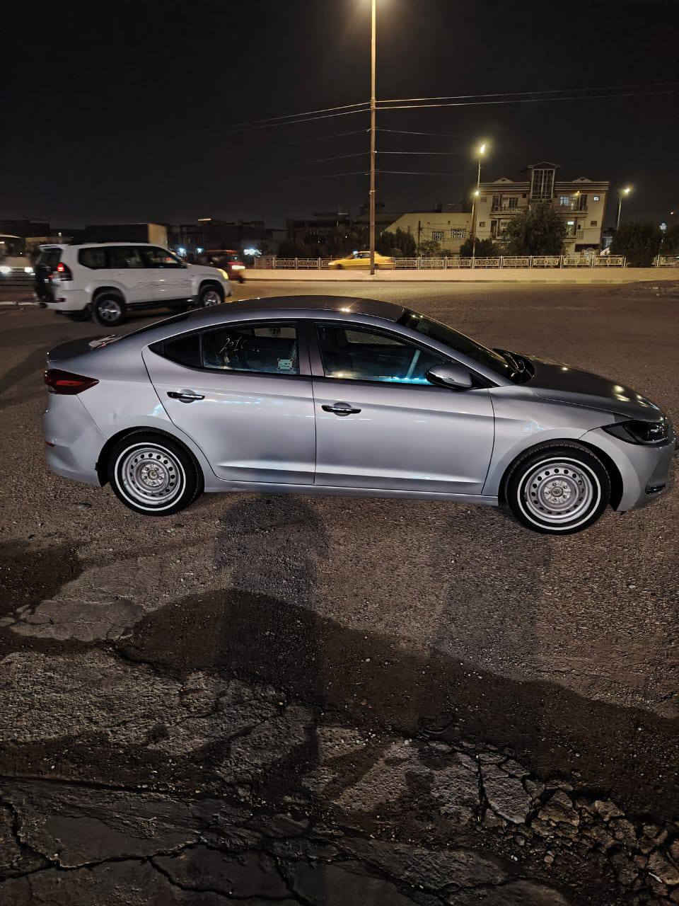 النتره وارد مريكي حادثه بل صوره موضح السياره جديده كلش سنويا 2030 بسمي السعر 123 وبيه مجال بصيط متوازي علا بيعته ***********
