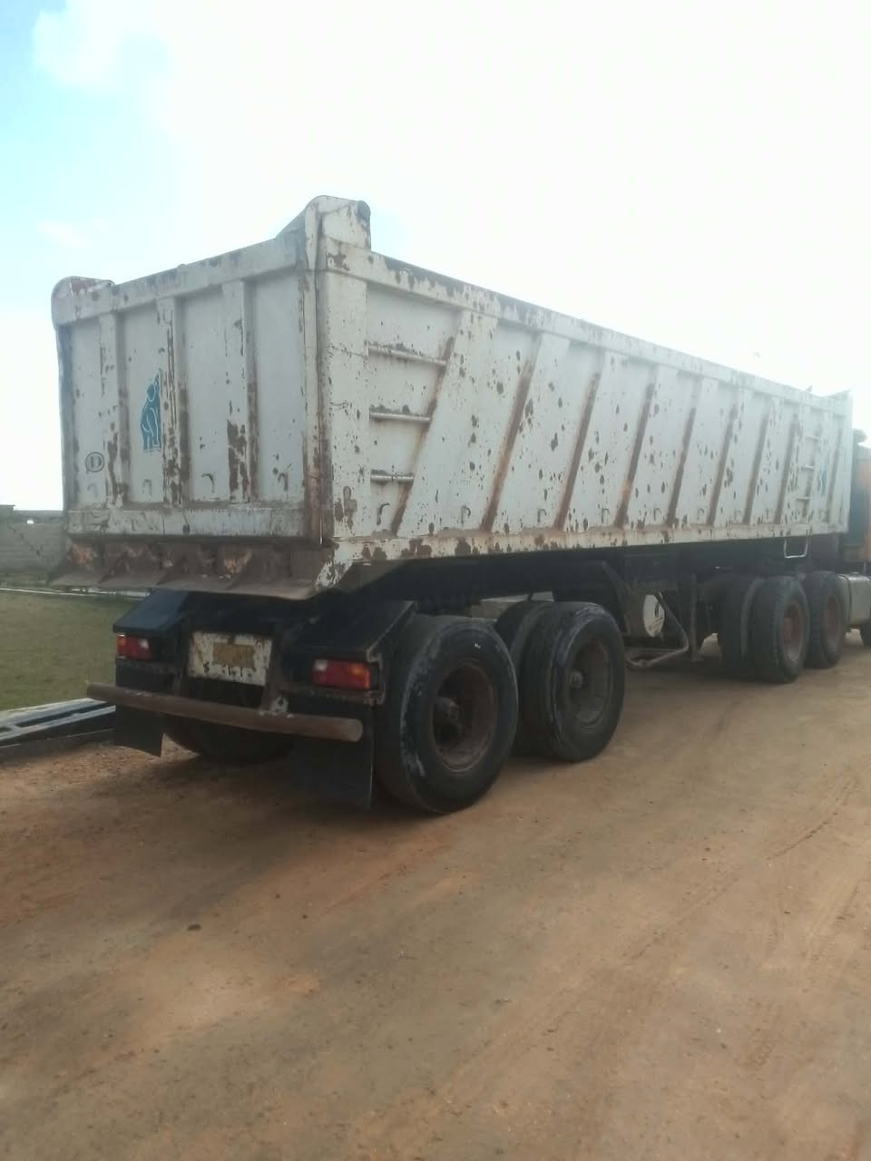 البيع عربانه ماموت موديل 2007اني مكلف بل نشر خابر وبيك خير ودال 110وبيه مجال ***********
