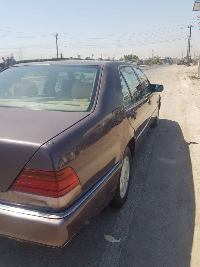 السلام عليكم مارسدس شبح موديل 1992 سياره نضيفه مكينه وكير بلادي كهربايات كل شغاله سياره بسمي لبيع او مراوس هاتف *********** بغداد, العراق
