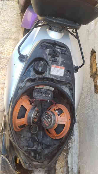 السلام عليكم سماعات أكبر حجم صوت قوي سستم واضح ٧٠ الف السعر ***********
