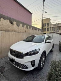 عندي كيا سورنتو ٢٠١٨ خليجي رقم بغداد بسمي محرك ٦ سلندر  بلادي كير 8 نم...