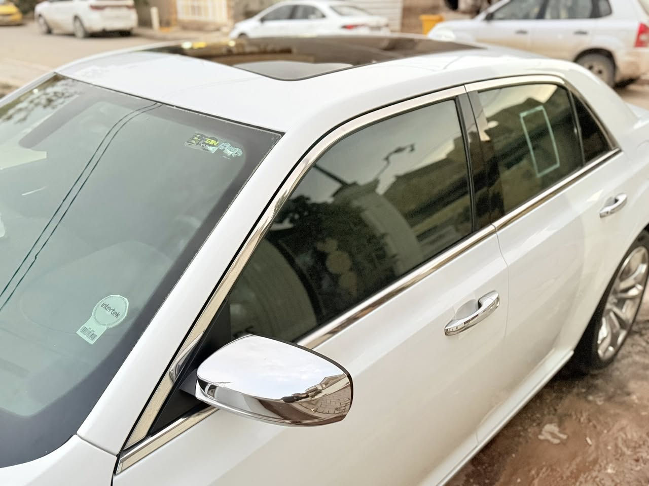 2017 c فول للأخير بردة ماشية 200الف km وارد كندي كلين تايتل
مكفولة من الضربة والصبغ وسونارها موجود 
بيها صبغ دعامية امامية 
بيها بارد صغير حيل 
الديوانية رقم دهوك 
*********** واتساب 
ادامة كاملة
