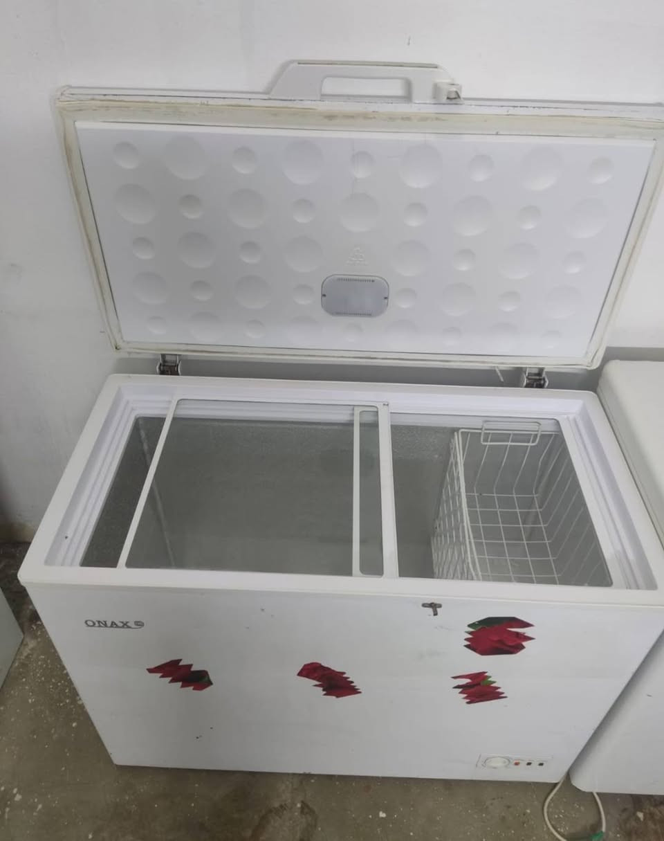 مجمده للبيع  عالفحص  بيع مستعجل  ***********. ***********. بي واتساب. ديوانيه
