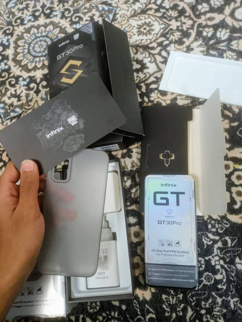 جهاز Infinix GT 30 Pro
استعمال قليل ونظيف جداً اخو الجديد شخط مابي ذاكرة 256
 مواصفاتة معروفة ميحتاج اشرح عنة، سعرة 350 
بغداد الدورة
***********

