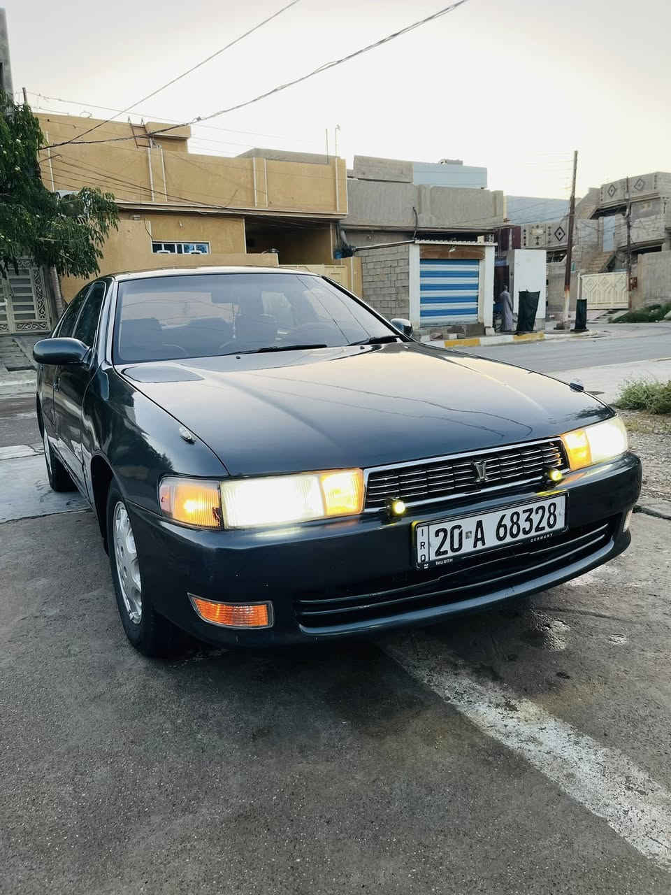 سلام عليكم
للبيع كرسته نفخ موديل ٩٢ سياره خير من الله جاهزه من كلشي برغي متذب عليها مكفوله من مكينه وكير واكسل وتايرات جدد كهربائيات كلها شغاله وشاشه تبريدها شغال عاوزه بس غاز وقبل اسبوع طلعت من البوليش سنويه لسنة ٣٠ رقم انكليزي جديد ديالى صاحبها موجود يريد تحويل السياره مصبوغه عام اثر جراد وصورها موجوده قبل صبغ وبيها ضربه بسيطه باب خلفي وره السايق سعرها 57 وبيها مجال للاستفسار والتفاصيل الاتصال *********** مكاني ديالى شهربان
