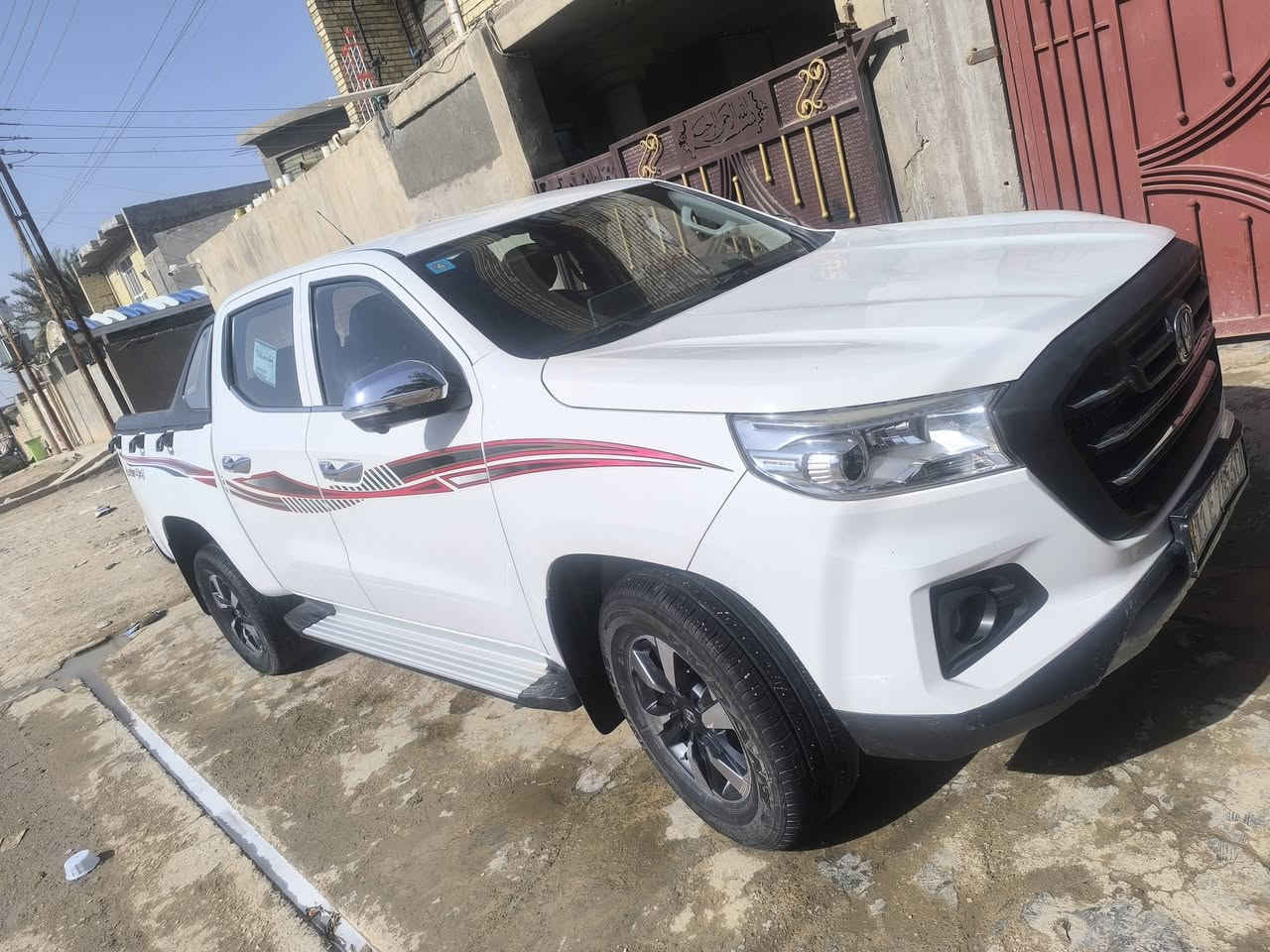 سلام عليكم سياره بيكم شانجان البيع المديل 2022 كير ومكينه مكفول بيه طخ بل بنيد خفيفه  ماشيه 64الف العنوان بغداد السعر 155وبيه مجال حك الجيه ***********
