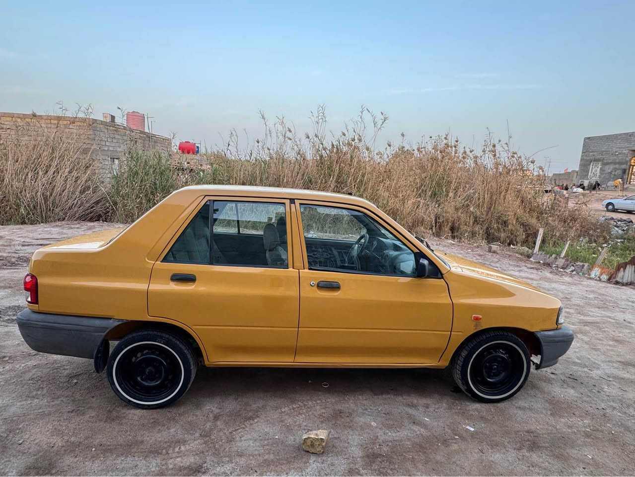 سلام عليكم سايبه مديل 2015السياره جاهزه من كلشي مكفوله من الضربه وتبديل بيهه رشات صبق فقط السياره بلديه برنكيتات بل جيس مكفولت من التعمير مكينه وكير لا تبخير وله تنقيص بلديات السيار كلهه بلديه رقم بابل مشروع وطني تتحول بل بصره راعيهه يمي تبريد ثلج تدفئة
￼مكان السياره البصره الهارثه قرب سيد سامي 
السعر 33وبيهه مجال رقم الهاتف ***********
السياره جاهزه كبل لشغل مابيهه نقص برقي البصرة, العراق
