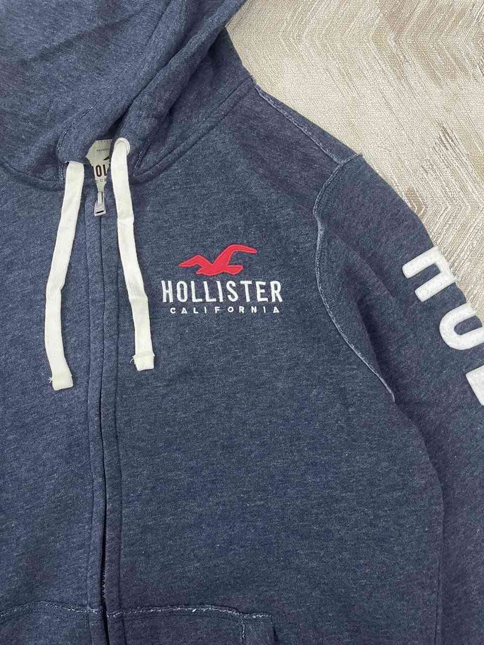 ترواكه هوليستير 
غير مستخدم ب ليبل 
قياس Mتلبس لارج ايضا 

للحجز والاستفسار مراسله الحساب 📩


**إذا كنت صاحب هذا الإعلان وتريد حذفه لأي سبب، رجاءا أرسل رسالة إلى الدعم الفني**