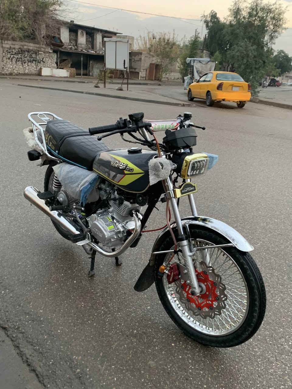 نامي برو مديل 2025 دراجه صفر ماشيه قليل فول نضافه محرك شرط صبانه مطاخه كهربائيات شغال وياله مسطره دراجه فول شلعه ومعدل فول دراجه كله بشرط منفيس وسويج بلادي ويها كارت تشغيل  سعر ٦٥٠وبيه مجال قليل رقمي***********
