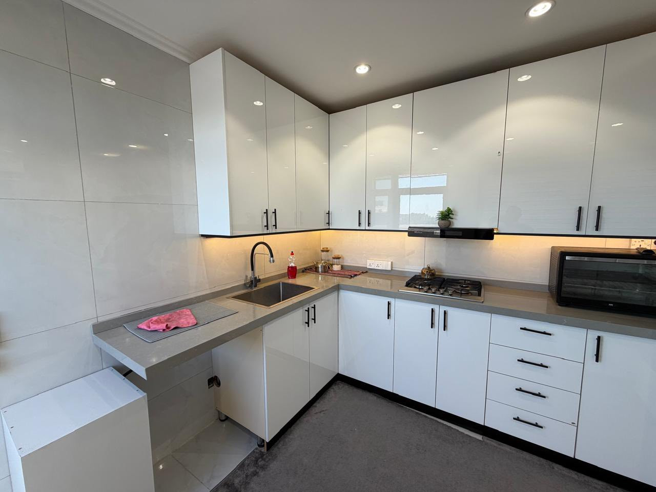 السلام عليكم كاونتر للبيع حي الجهاد او حي الفرات خدمي المطار القنفات الي مع الميز كلها تنفتح وتصير خزن الكاونتر مع القنفات وميز الطعام مليون ٣٠٠ والثلاجة ٨٠٠ جديده والفرن ٥٠


**إذا كنت صاحب هذا الإعلان وتريد حذفه لأي سبب، رجاءا أرسل رسالة إلى الدعم الفني**