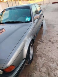 بي إم دبليو حجم ٧٤٠ سيارة جديدة عنوان كوت رقم بغداد للبيع رقم هاتف ٠٧٧...