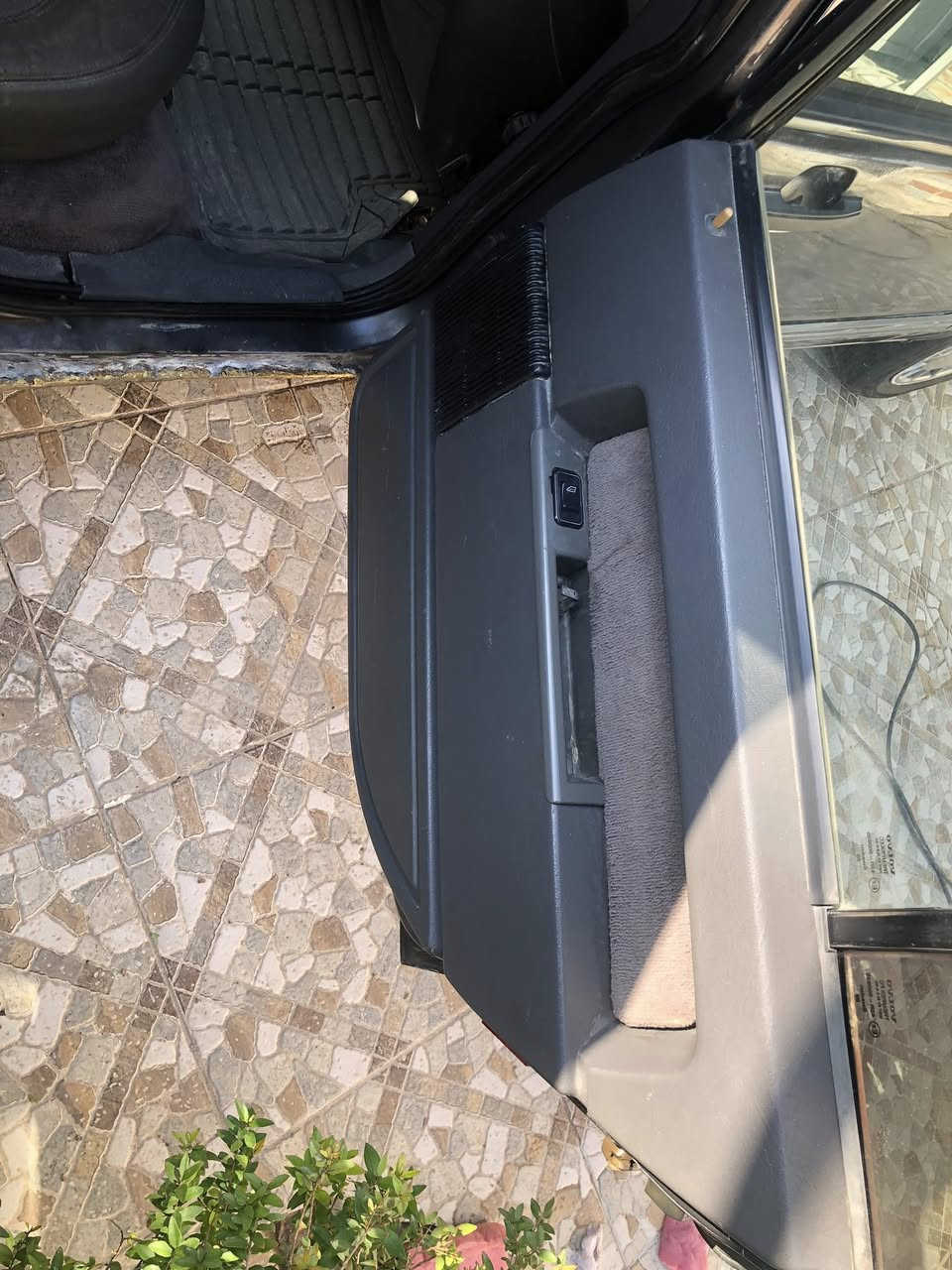 السلام عليكم للبيع VOLVO حجم 740مديل 1990مكفوله كفاله عامه من الضربه والمعجون   والصبغ داخل رصاصي محرك تيربو بريك نضام ABS رقم بغداد السعر 60 وبيه مجال العنوان نجف حي النداء الرقم ***********。***********
