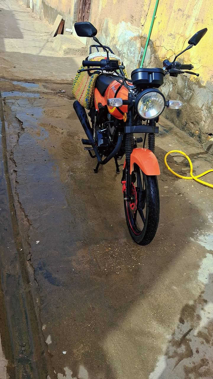 السلام عليكم دراجه 25 نازله بشهر الثامن دراجه سونيك جاهزه من كل شيء العنوان بابل
 القضاء القاسم
***********
