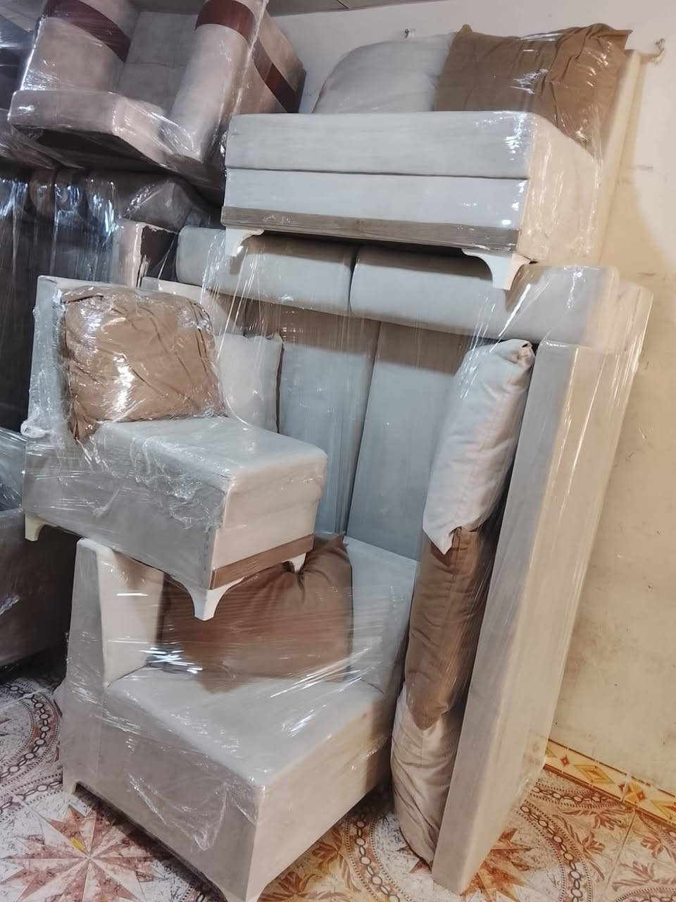 ديوان 10 مقاعد .. السعر 180


**إذا كنت صاحب هذا الإعلان وتريد حذفه لأي سبب، رجاءا أرسل رسالة إلى الدعم الفني**