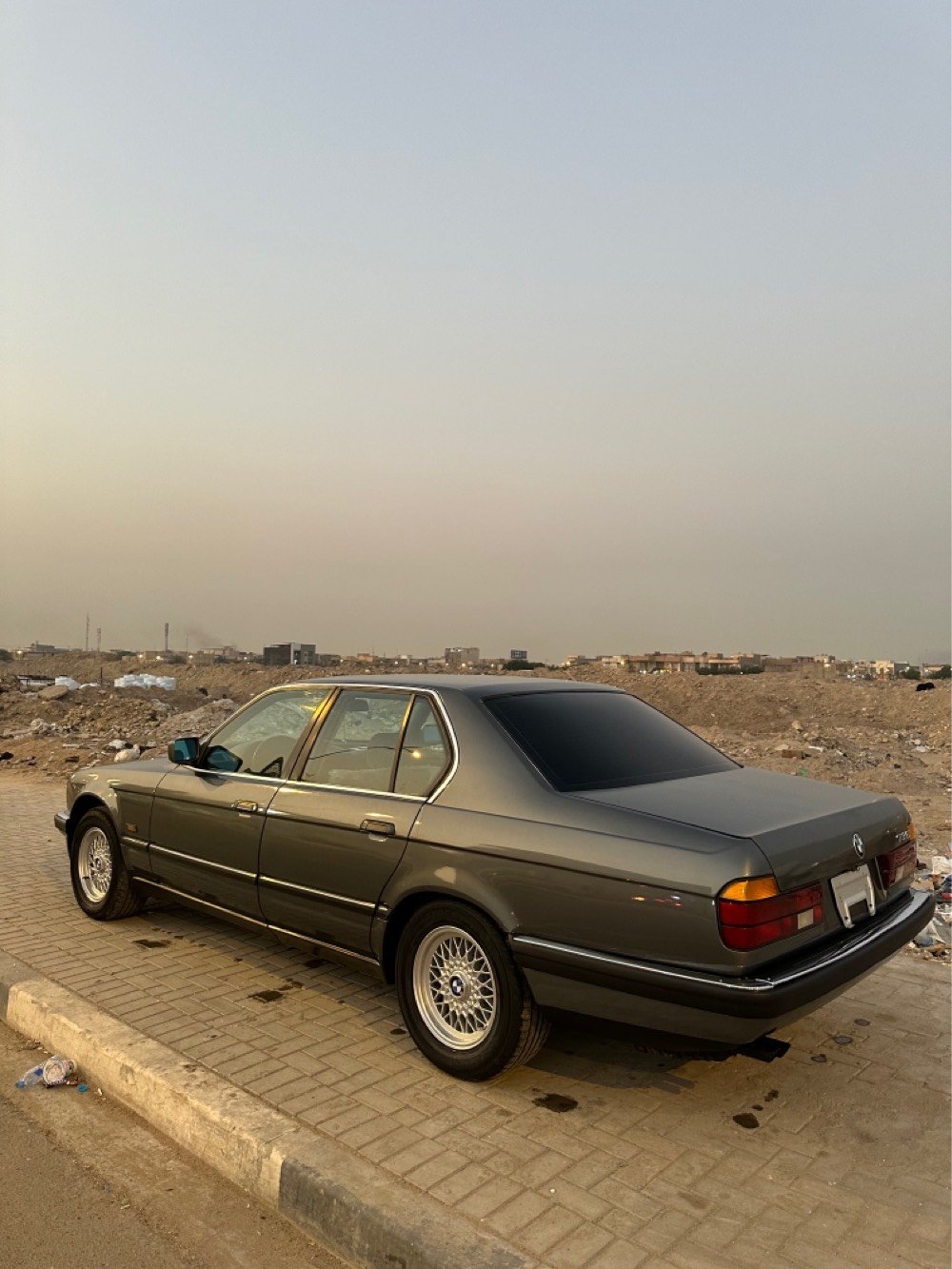 
BMW 1991 السيارة جديدة مكينة كير حدادة مصبوغة جمالية السيارة برغي ما بيعة نقص تخم تاير جديد حدادة جديدة صبغة جديدة دواخل جديد جاهزة وارد يابان الرقم التواصل ***********