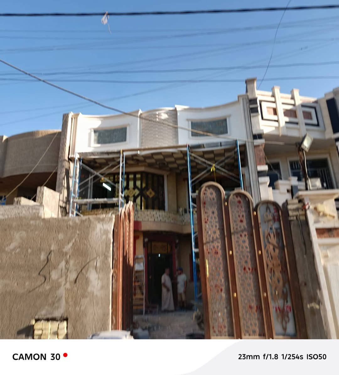 السلام علیکم خلفه لبخ وعمل الواجهات متفرع حالیآ
ترمیم الواجهات القدیمه بدیکرات حدیثه
لبخ الواجهات وتطعیمها بالفوم والبورسلین
 وجمیع انواع الحجر 
لبخ السطوح ونثرها 
لبخ خوارج البیوت 
***********
 آبًوٌ روٌيَدٍهّ آلَکْلَآبًيَ
بًغُدٍآدٍ
