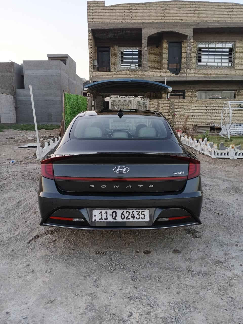 سوناتا 2023 موديل 
وارد امريكي 
رقم بغداد بأسمي  
السياره كلين جاملغ السايق مفتوح ونفسه مشدود
جميع الايرباكات سليمة السياره كفاله من الدعاميه لدعاميه
مواصفات فول فول . بصمة تشغيل  عن بعد وبوب بصمة
رادارات 360 جميع الجهات
مانع تصام من الامام والخلف 
كامرا خلفية دوارة 
شاشة ايباد تدعم كار بلي
المكينه2000هايبرد
 أنطمة القيادة
درايف مود 4  انظمة قياده
اوتو هولد
تبريد قطعتين
كشن كهربائي تبريد
تبريد بيانو منفصل دبل فريز
تحكمات استيرن جهتين 
كروز سرعة . شفتات استيرن 
بك لايت لد . ولد امامي 
زينون عالي ناصي 4عدسات
تحديد مسار قيادة ذاتيه
تقديم ترجيع من البصمه
وباقي المواصفات معروفة  
العنوان / بغداد 
السعر على الخاص
 للتواصل واتساب او الاتصال عالرقم
***********
