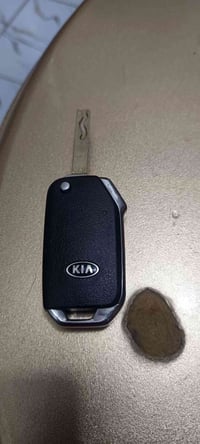 مكان الشعب • إكسسوارات سيارات • للبيع