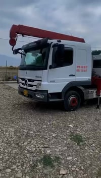 شاحنة • ويدين • يسكلنيه